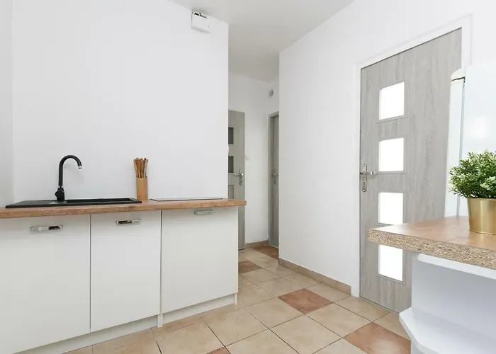 Rooms4less Homestay szállás